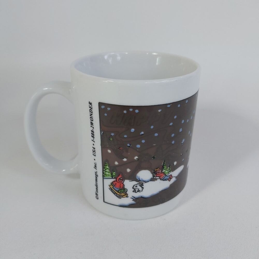 Novelty Mug Winter Holiday Wondermugs Scene Changing‎ Building Snowman Sledding